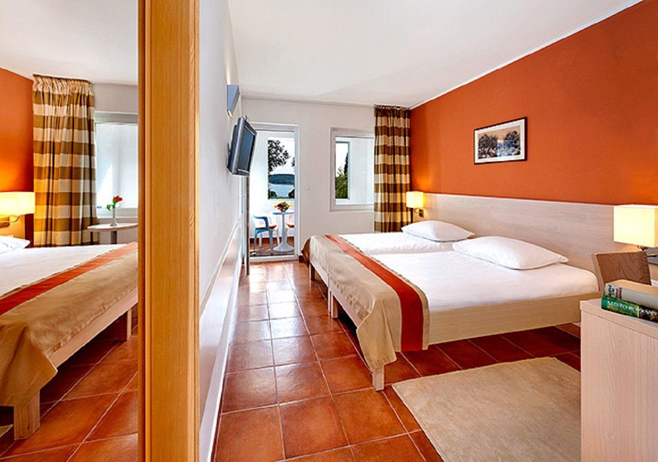 Valamar Tamaris Resort Tar-Vabriga Exterior photo